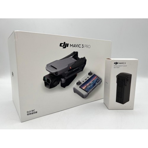 Квадрокоптер DJI Mavic 3 Pro в Оренбурге с пультом DJI RC